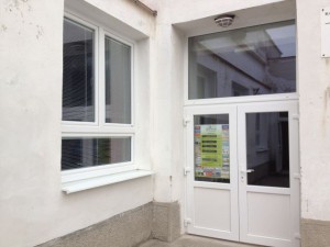 Nové plastové okná a dvere v KD Hradec