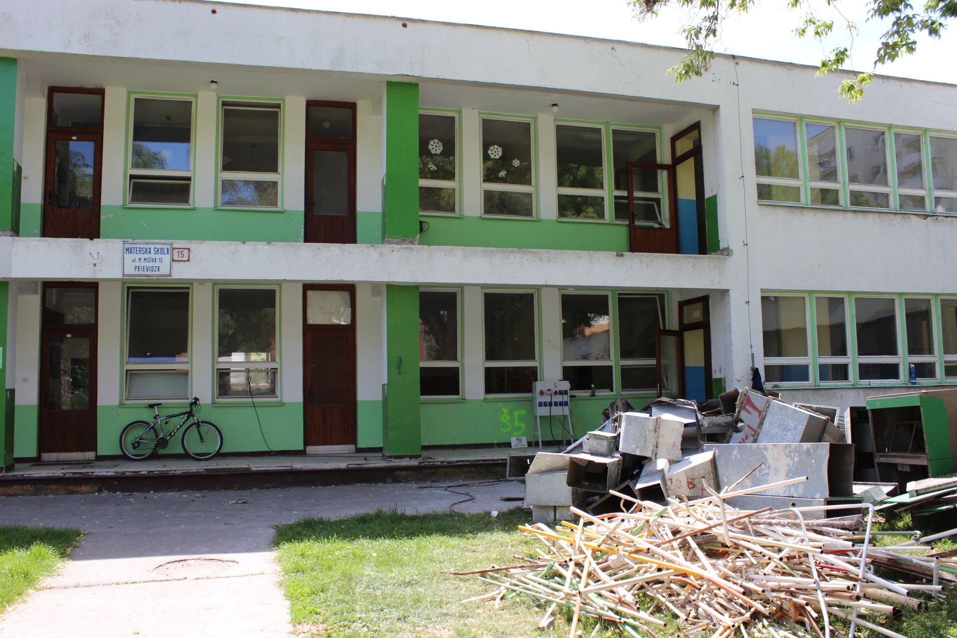 Rekonštrukcia MŠ M. Mišíka v realizácii